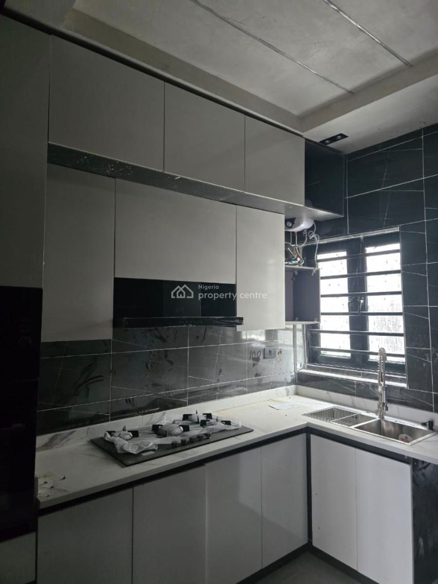 4 Bedroom Terrace with Bq - Governors Consent, Ikota Gra Extension, Ikota, Lekki, Lagos, Terraced Duplex for Sale