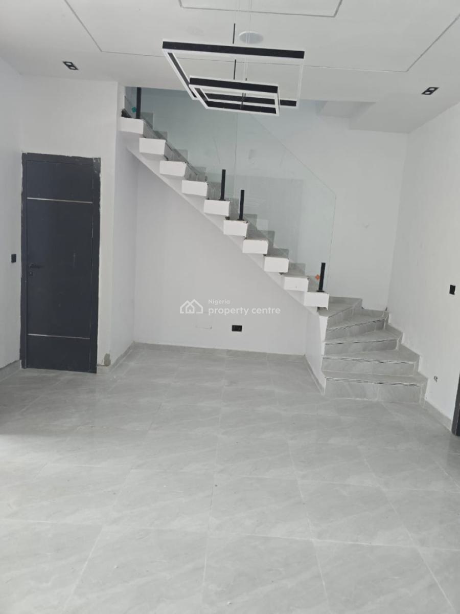 4 Bedroom Terrace with Bq - Governors Consent, Ikota Gra Extension, Ikota, Lekki, Lagos, Terraced Duplex for Sale