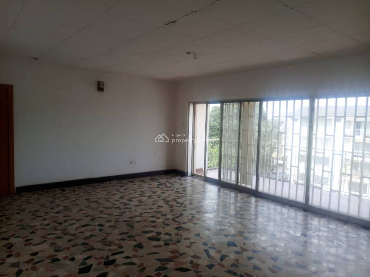 Spacious 3 Bedroom Apartment, Ikeja Gra, Ikeja, Lagos, Flat / Apartment for Rent