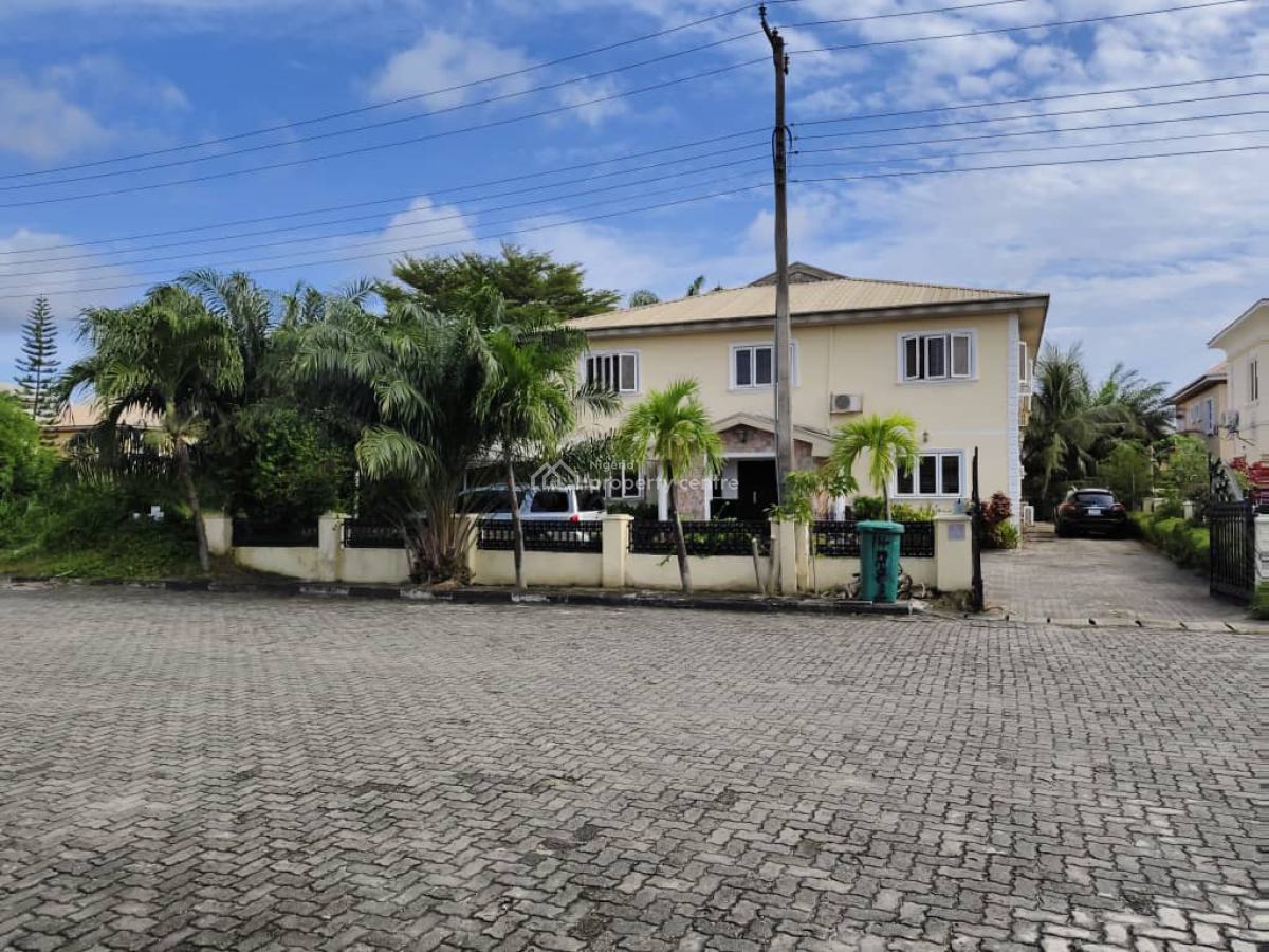 Generously Spaced 5-bedroom Detached House(all En-suite), All with Wal, Chevron Drive, Lekki, Lagos, Detached Duplex for Sale