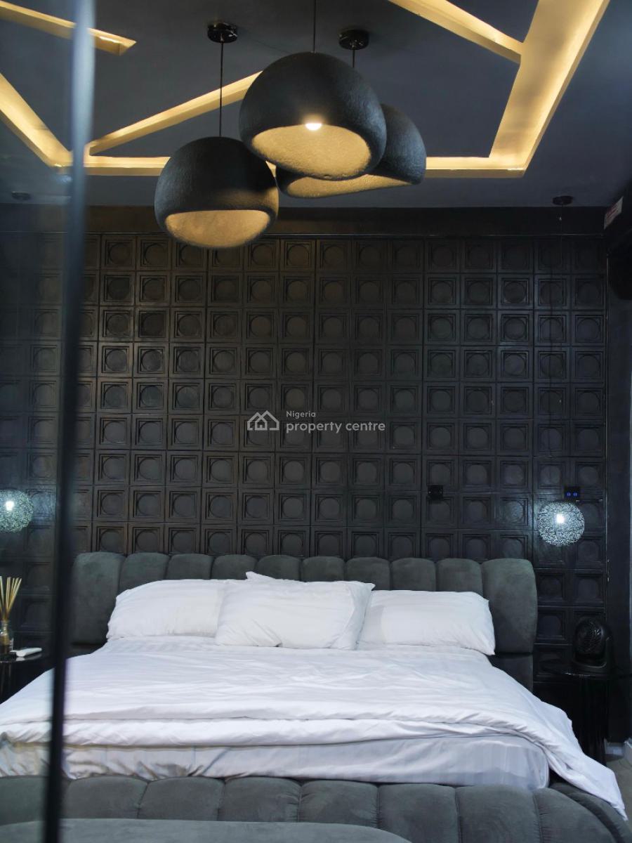 Noir Luxe Dark Themed Luxury 1 Bedroom Apartment, Sandton Skye, Lekki, Lagos, Mini Flat (room and Parlour) Short Let