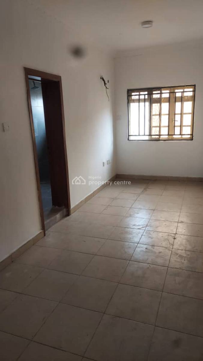 3 Bedroom Apartment, Off Admiralty Way, Lekki Phase 1, Lekki, Lagos, Flat / Apartment for Rent