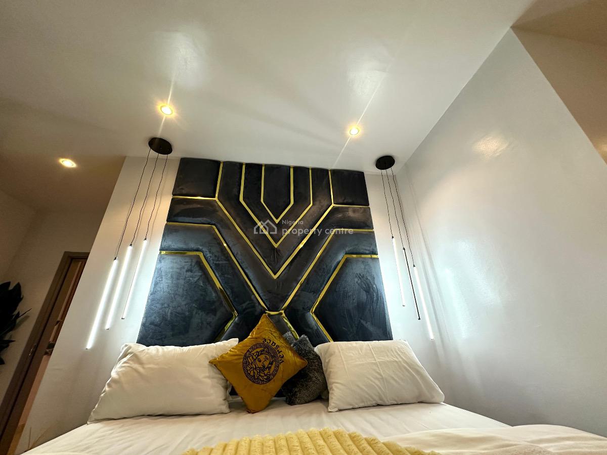 Luxury 2 Bedrooms Maisonette, Lekki Phase 1, Lekki, Lagos, Flat / Apartment Short Let