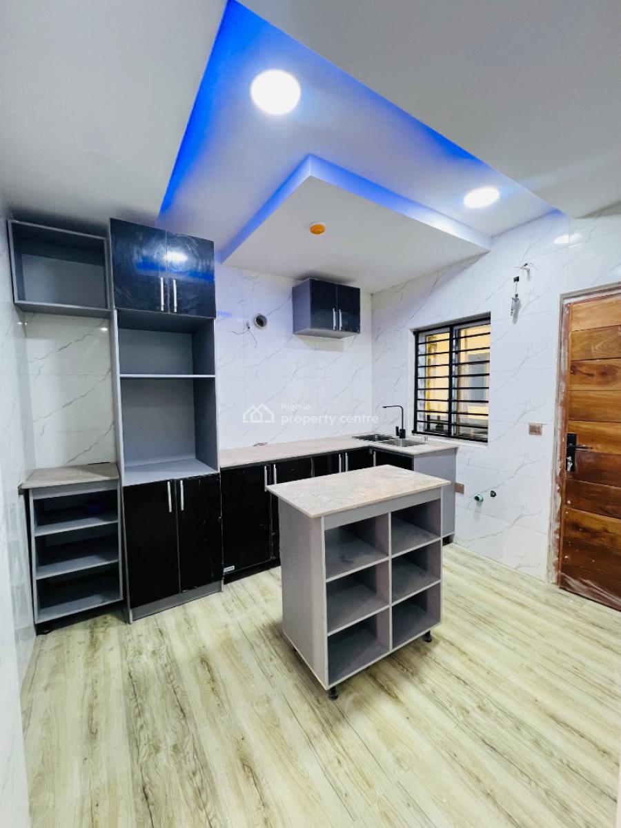 Luxury 2 Bedroom Apartment with Good Amenities, Lekki Phase 1, Lekki Phase 1, Lekki, Lagos, Flat / Apartment for Sale