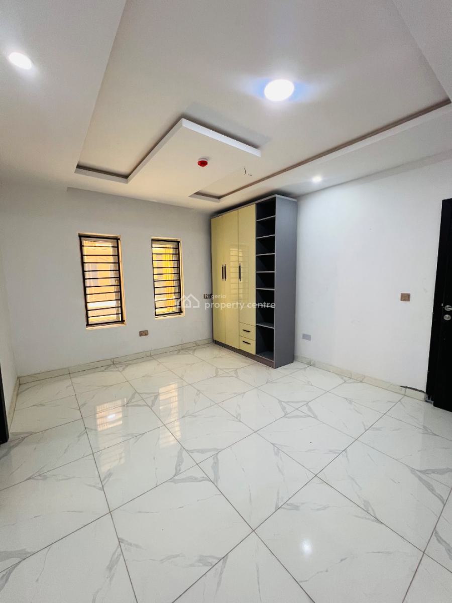 Luxury 2 Bedroom Apartment with Good Amenities, Lekki Phase 1, Lekki Phase 1, Lekki, Lagos, Flat / Apartment for Sale