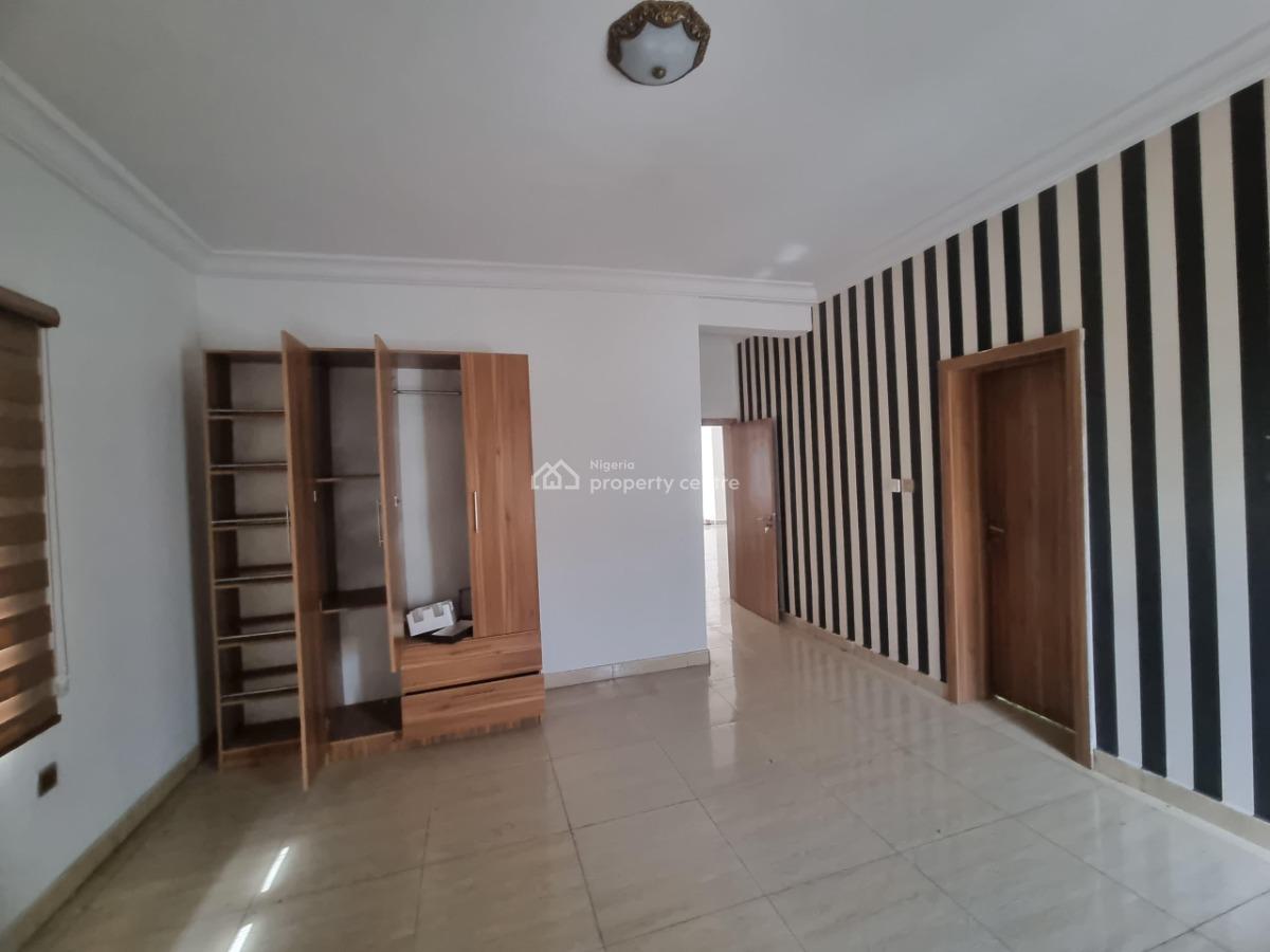 2 Bedrooms Apartment in a Secured Estate, Ajah, Lagos, Flat / Apartment for Rent