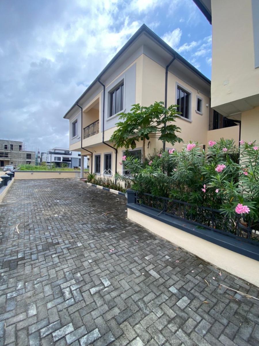 Luxury & Huge 5 Bedroom Fully Detached Duplex with 2 Bq, Victory Park Estate, Osapa, Lekki, Lagos, Detached Duplex for Rent