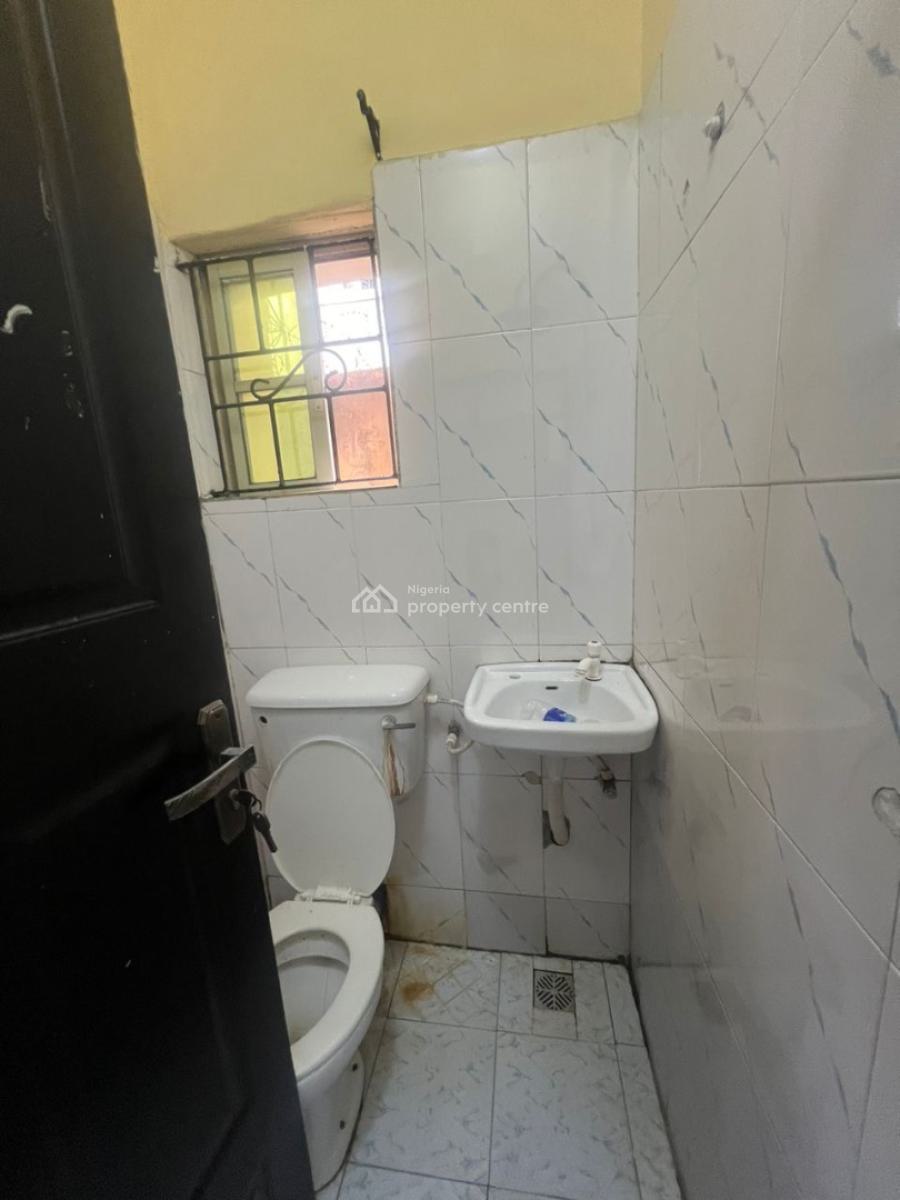 Standard 2 Bedroom Apartment in a Good Neighborhood, Mobile Road, Ilaje, Ajah, Lagos, Flat / Apartment for Rent
