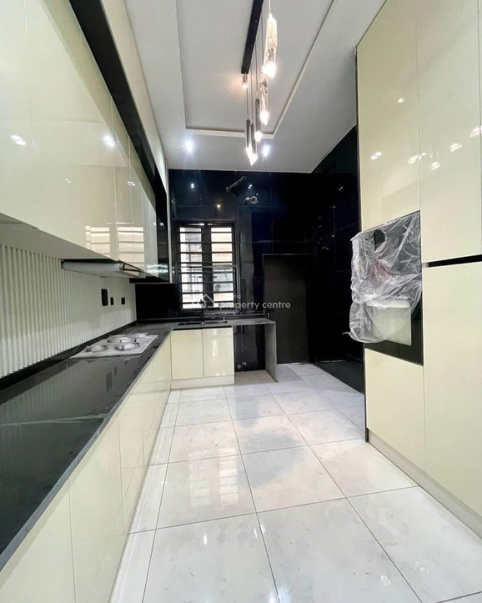 Luxurious 4 Bed with Bq & Personal Compound, Ikate, Lekki Phase 1, Lekki, Lagos, Semi-detached Duplex for Sale