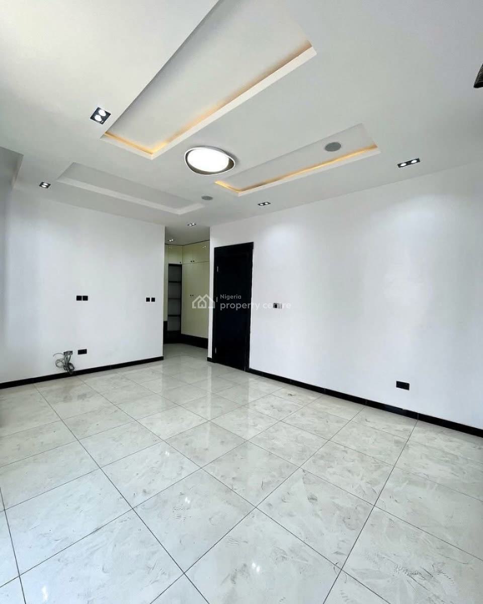 Luxurious 4 Bed with Bq & Personal Compound, Ikate, Lekki Phase 1, Lekki, Lagos, Semi-detached Duplex for Sale