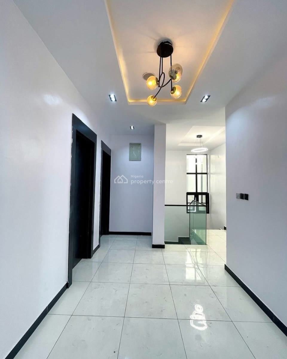 Luxurious 4 Bed with Bq & Personal Compound, Ikate, Lekki Phase 1, Lekki, Lagos, Semi-detached Duplex for Sale