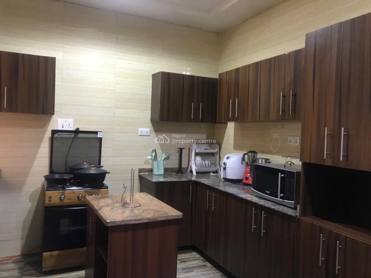 Beautiful 3 Bedroom Fully Serviced and Furnished Apartment, Jahi, Jahi, Abuja, Flat / Apartment for Rent