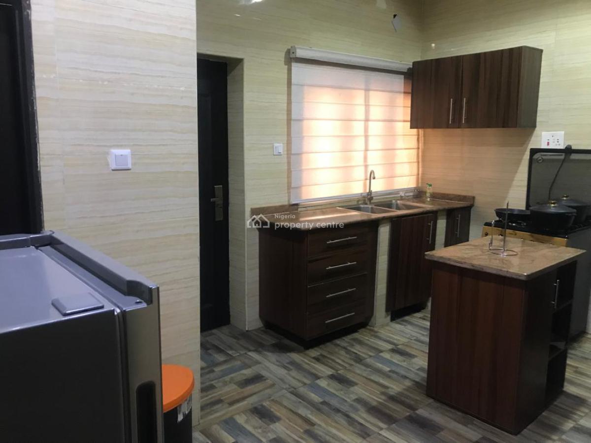 Beautiful 3 Bedroom Fully Serviced and Furnished Apartment, Jahi, Jahi, Abuja, Flat / Apartment for Rent