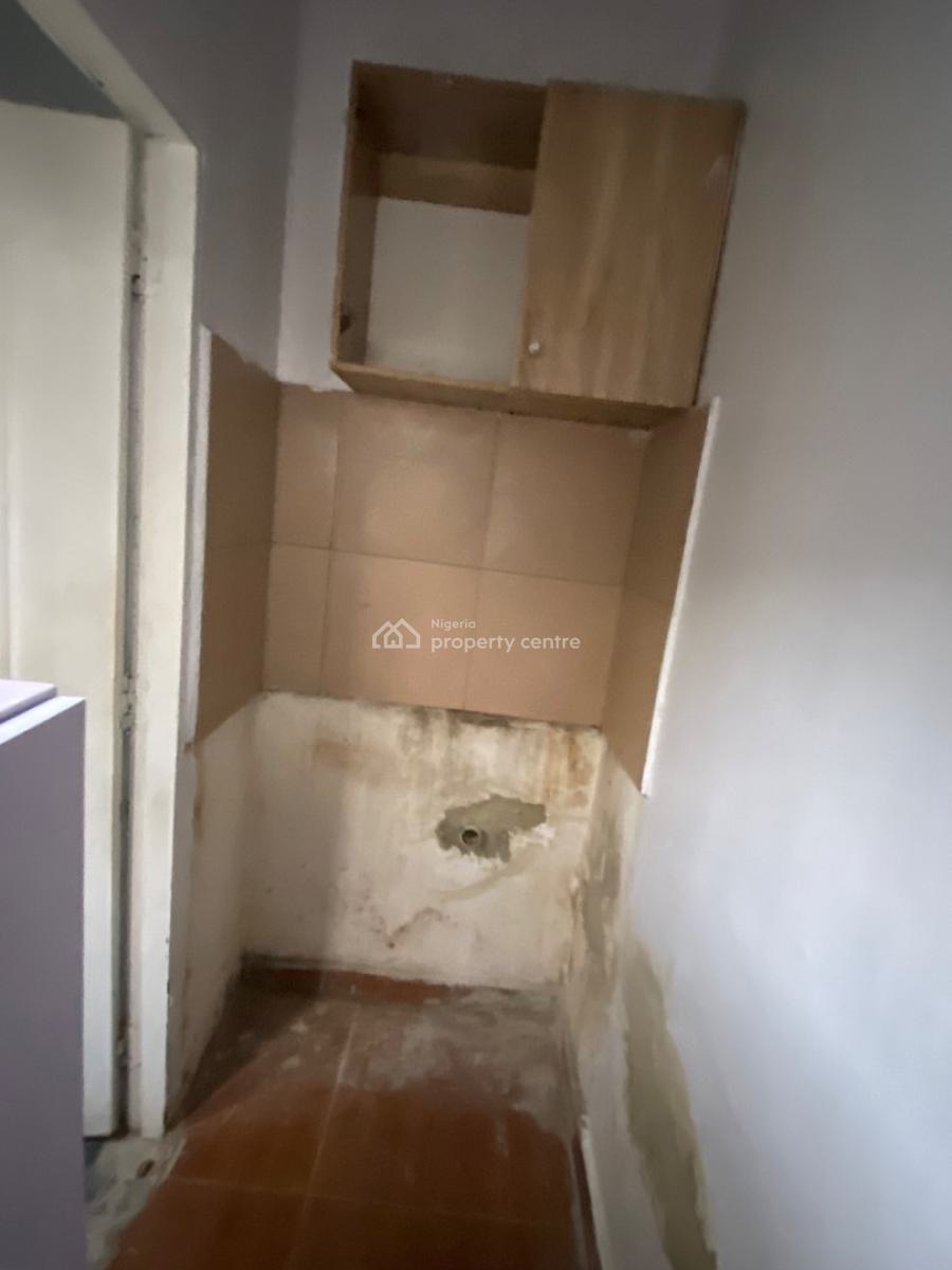 Lovely Self Contained in a Good Area, Igbo Efon , a Minute Walk to The Main Road, Igbo Efon, Lekki, Lagos, Self Contain (single Rooms) for Rent
