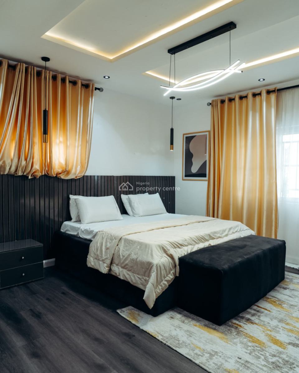 Lovely 3 Bedrooms Flat, Ensuite with Bq, Upstairs, Prime Waters Garden Estate, Lekki Phase 1, Lekki, Lagos, Flat / Apartment for Rent