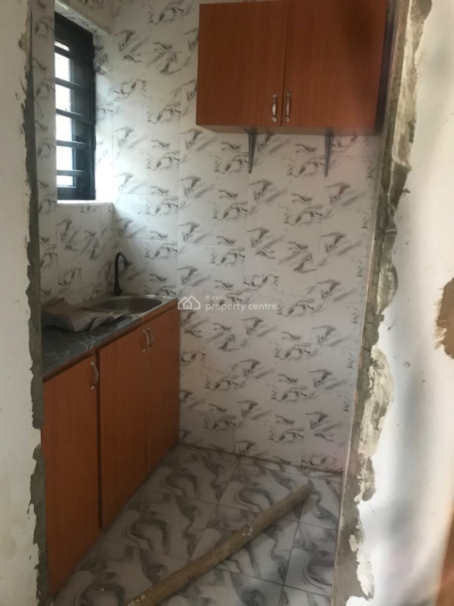 Mini Flat, Sholanke, Akoka, Yaba, Lagos, Mini Flat (room and Parlour) for Rent