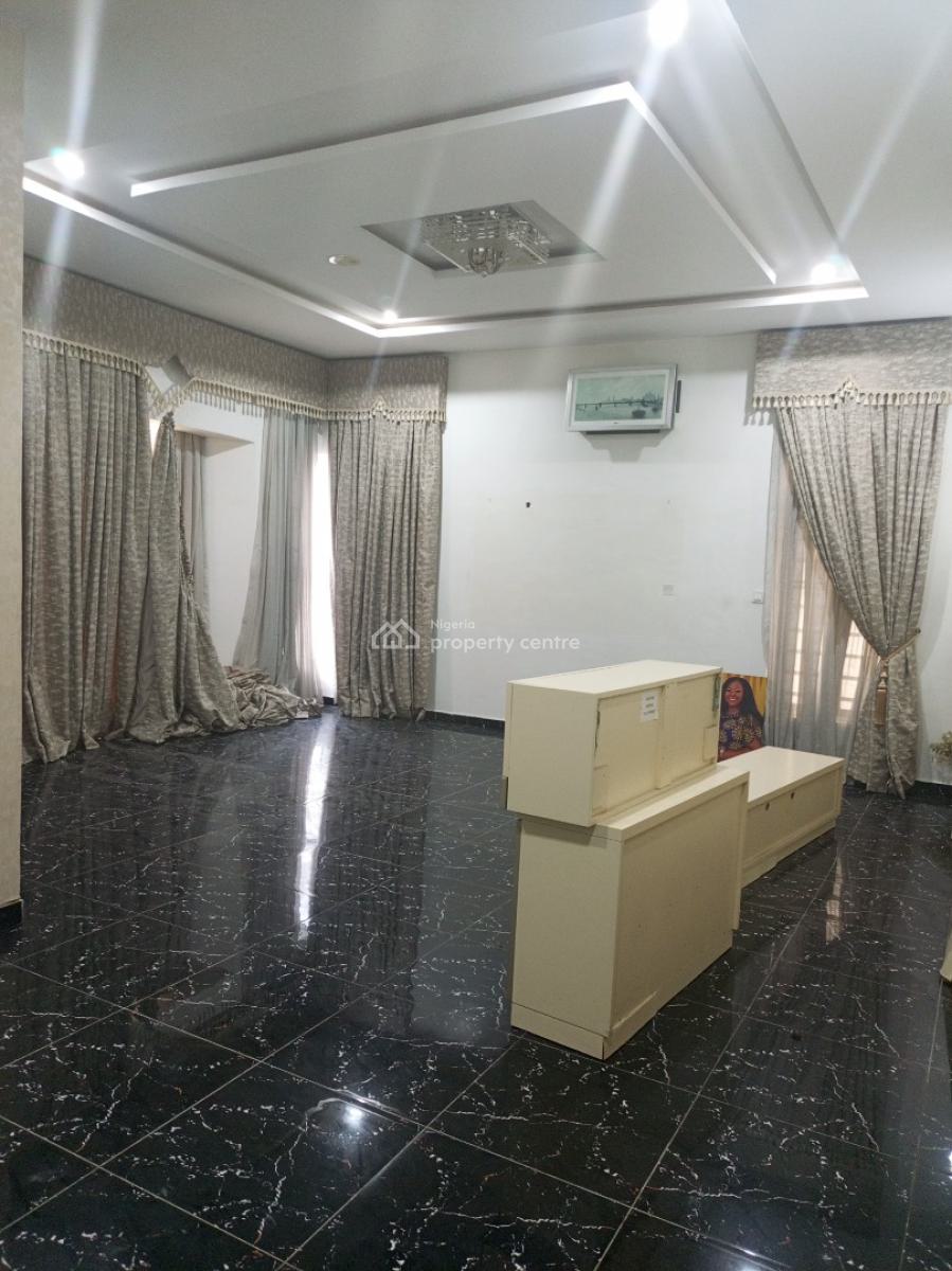 Massive 5bedroom Fully Detached Duplex Large Parking, Inside Estate, Osapa, Lekki, Lagos, Detached Duplex for Rent