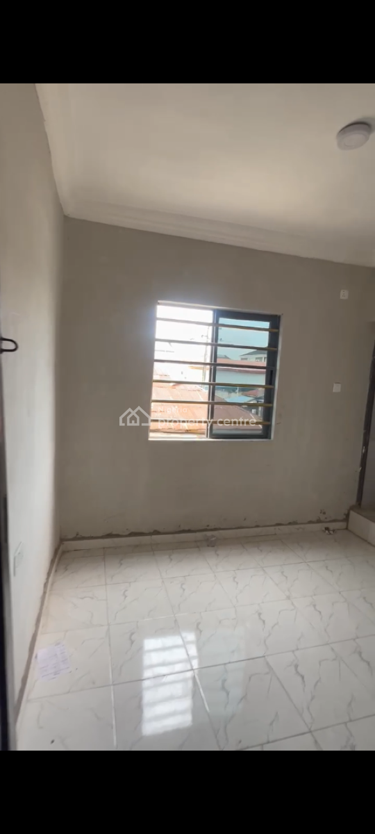 Mini Flat, Abeokuta Street, Adekunle, Yaba, Lagos, Mini Flat (room and Parlour) for Rent
