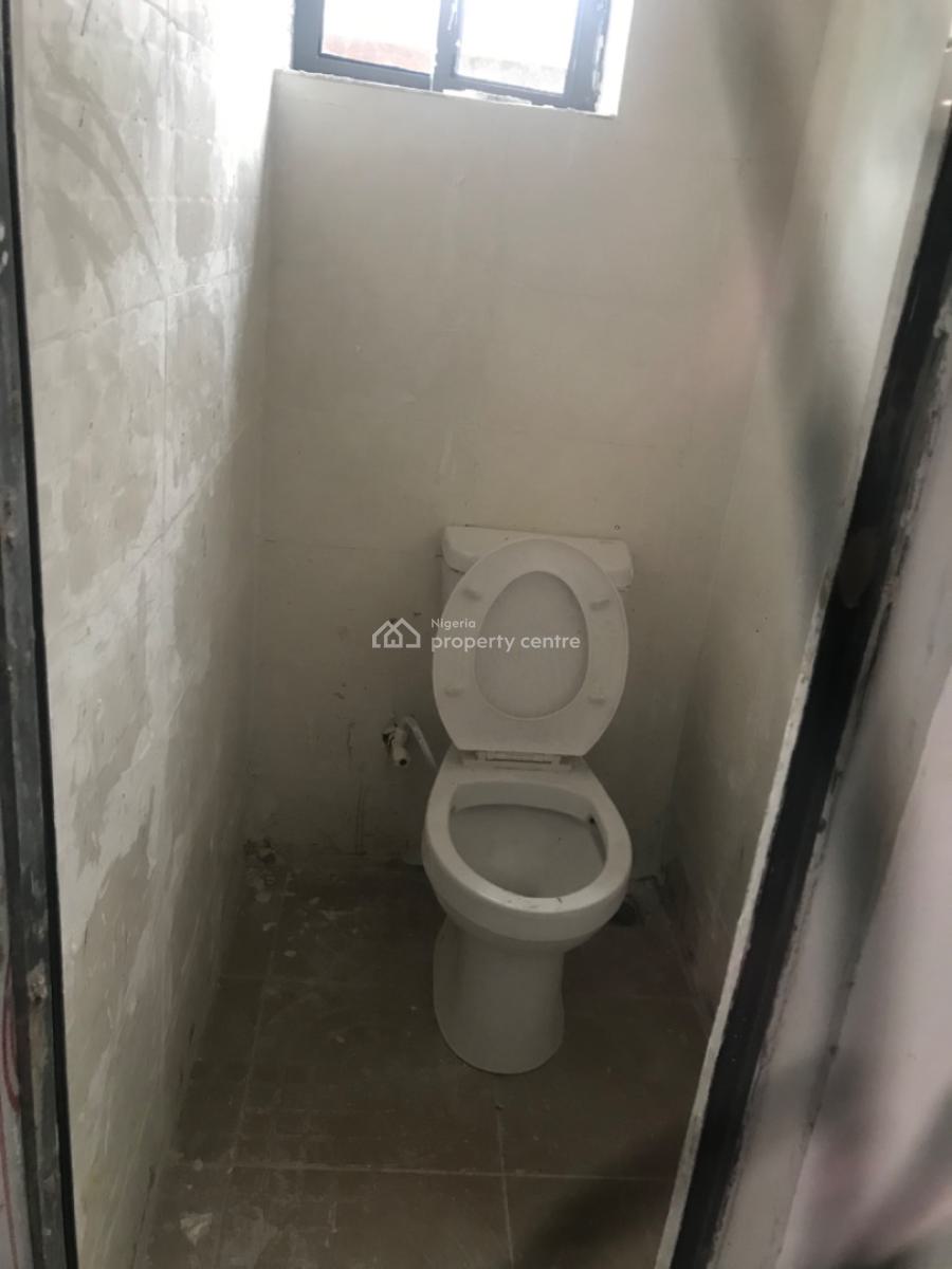 Room Self Contain, Pedro Road, Shomolu, Lagos, Self Contain (single Rooms) for Rent