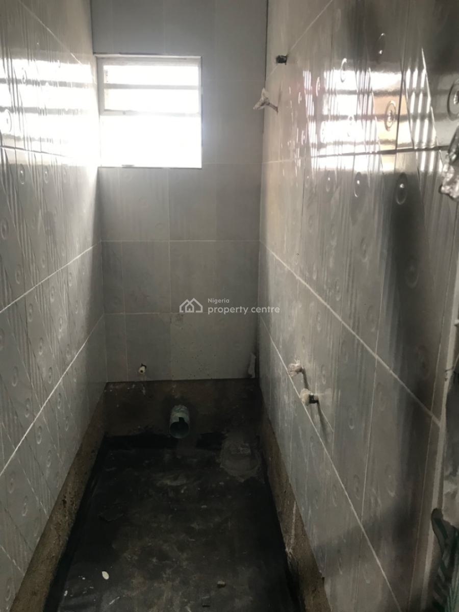 Mini Flat, Pedro Road, Shomolu, Lagos, Mini Flat (room and Parlour) for Rent