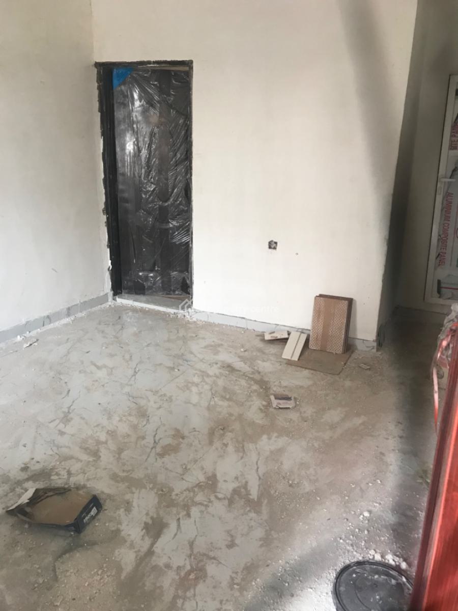 Mini Flat, Pedro Road, Shomolu, Lagos, Mini Flat (room and Parlour) for Rent