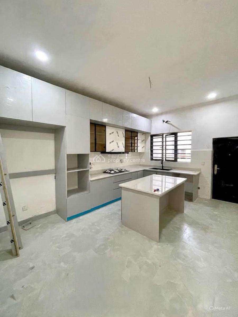 Lovely 2 Bedroom Apartment with Gym and Bq, Lekki Phase 1, Lekki Phase 1, Lekki, Lagos, Block of Flats for Sale