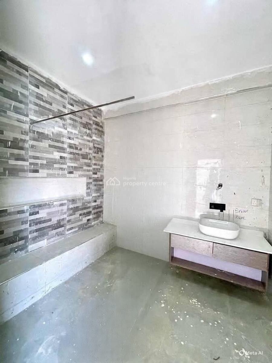 Lovely 2 Bedroom Apartment with Gym and Bq, Lekki Phase 1, Lekki Phase 1, Lekki, Lagos, Block of Flats for Sale