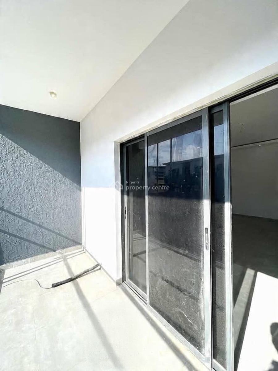 Lovely 2 Bedroom Apartment with Gym and Bq, Lekki Phase 1, Lekki Phase 1, Lekki, Lagos, Block of Flats for Sale