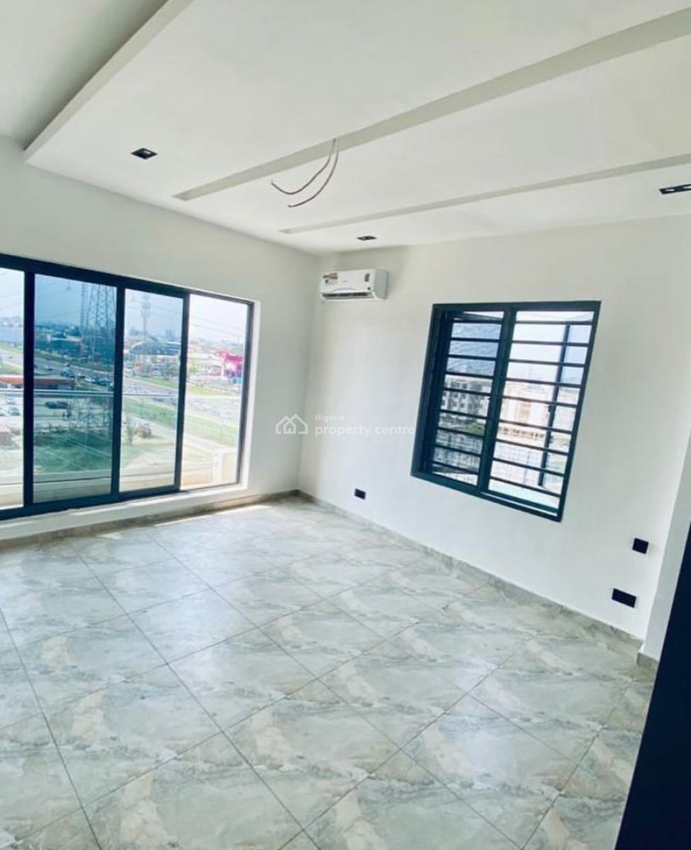 3 Bedroom Apartment with Bq, Lekki Phase 1, Lekki, Lagos, Flat / Apartment for Sale