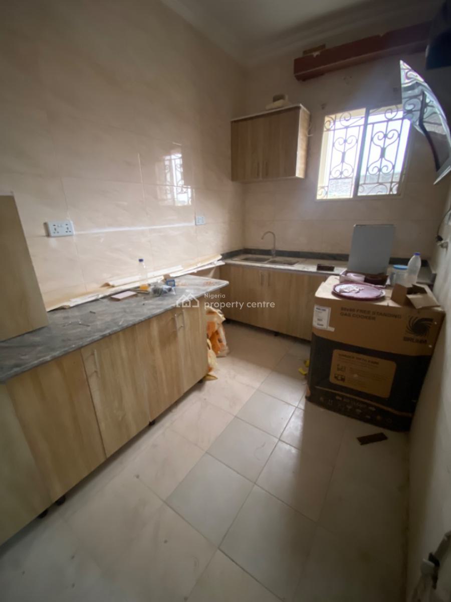 Serviced 3 Bedroom Flat, Off Admiralty Way, Lekki Phase 1, Lekki, Lagos, Flat / Apartment for Rent