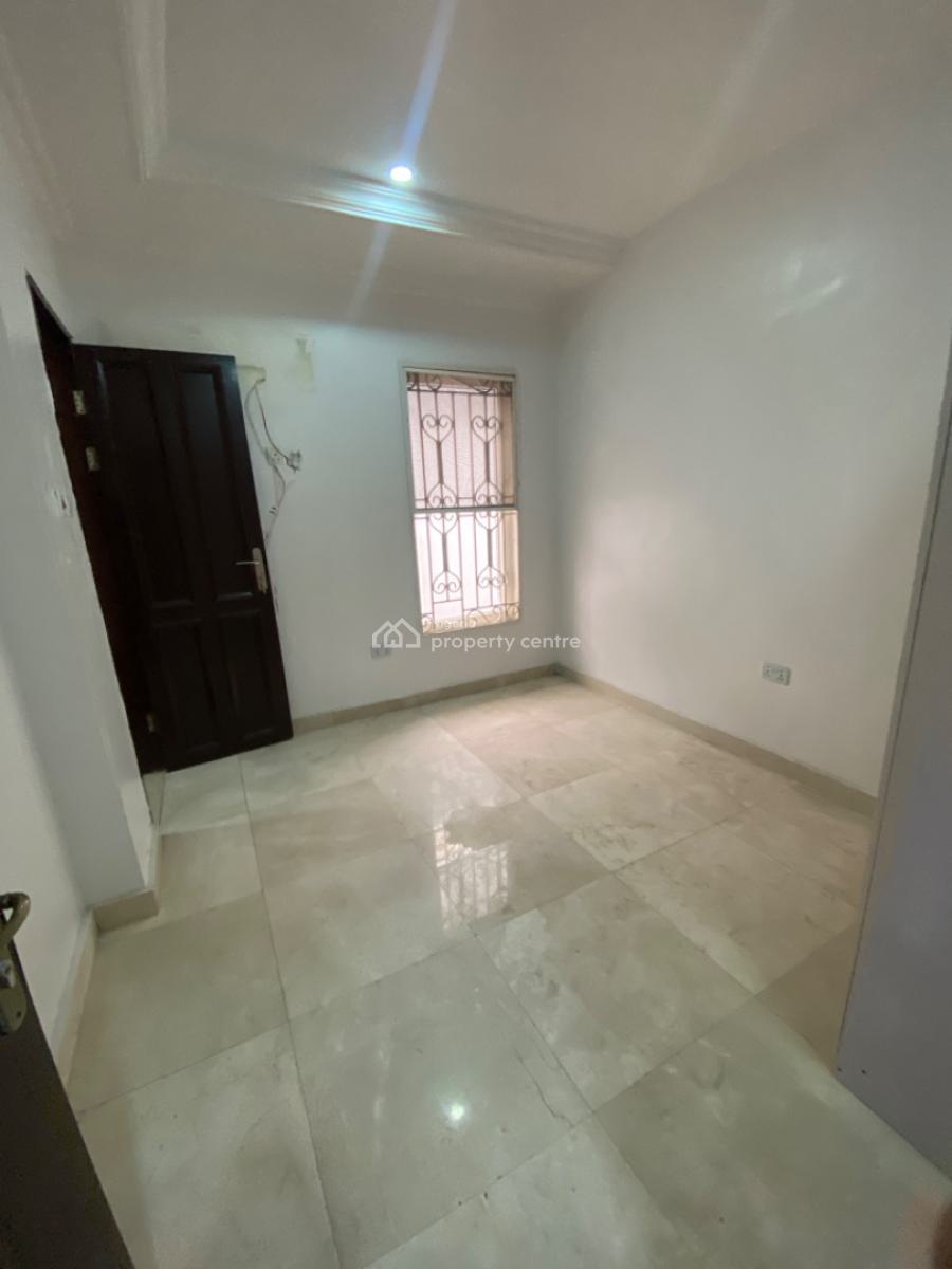 Serviced 3 Bedroom Flat, Off Admiralty Way, Lekki Phase 1, Lekki, Lagos, Flat / Apartment for Rent