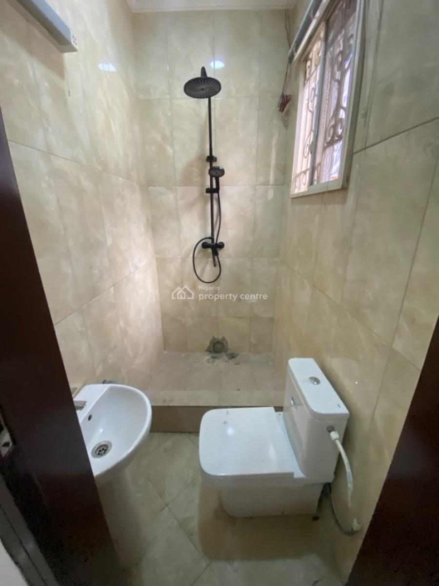 Serviced 3 Bedroom Flat, Off Admiralty Way, Lekki Phase 1, Lekki, Lagos, Flat / Apartment for Rent
