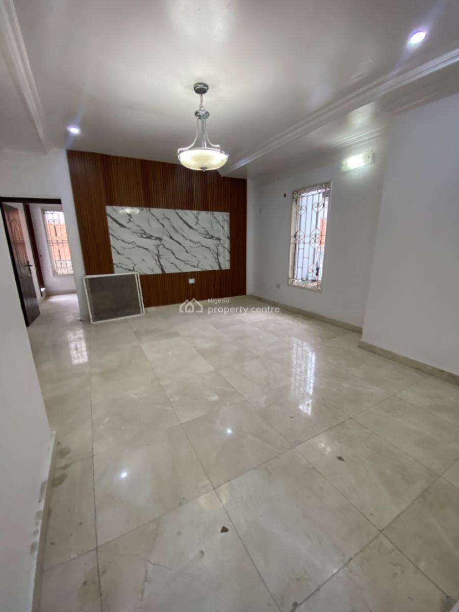 Serviced 3 Bedroom Flat, Off Admiralty Way, Lekki Phase 1, Lekki, Lagos, Flat / Apartment for Rent