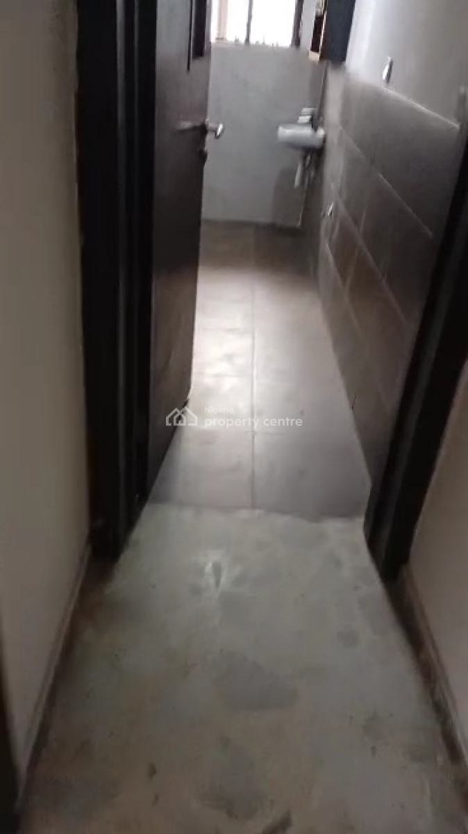 a Room Self Contain Apartment with Open Kitchen, Aj Marino Street, Off Sinari Daranijo Street, Victoria Island (vi), Lagos, Self Contain (single Rooms) for Rent