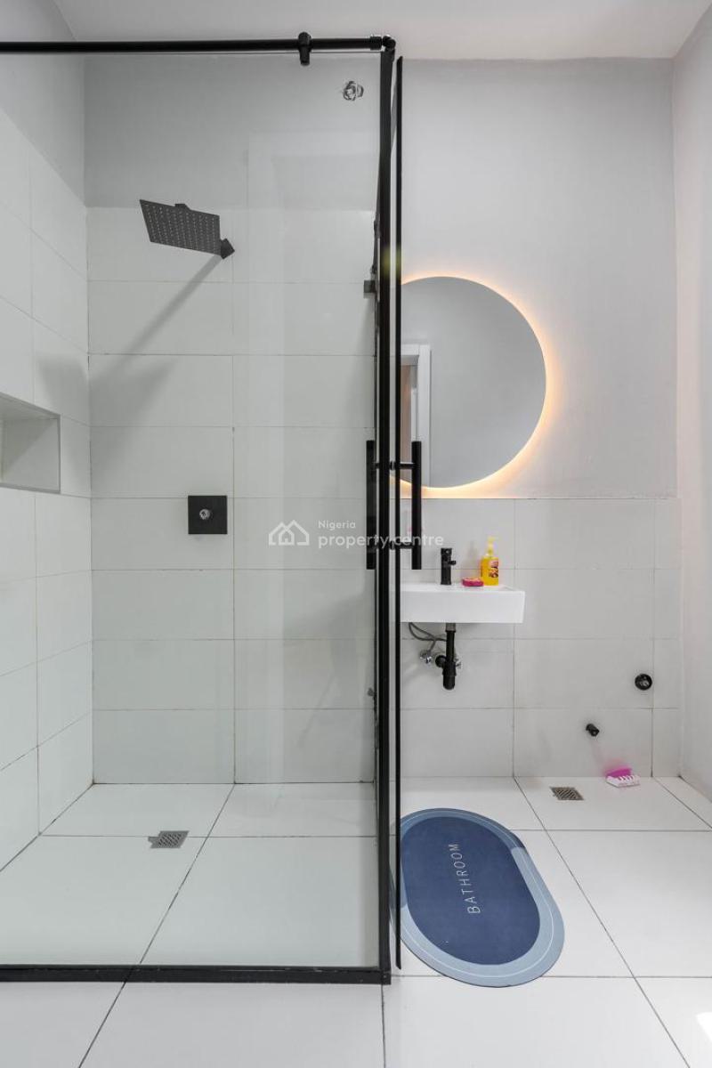 Luxury 4 Bedroom Apartment, Lekki Phase 1, Lekki, Lagos, Flat / Apartment Short Let