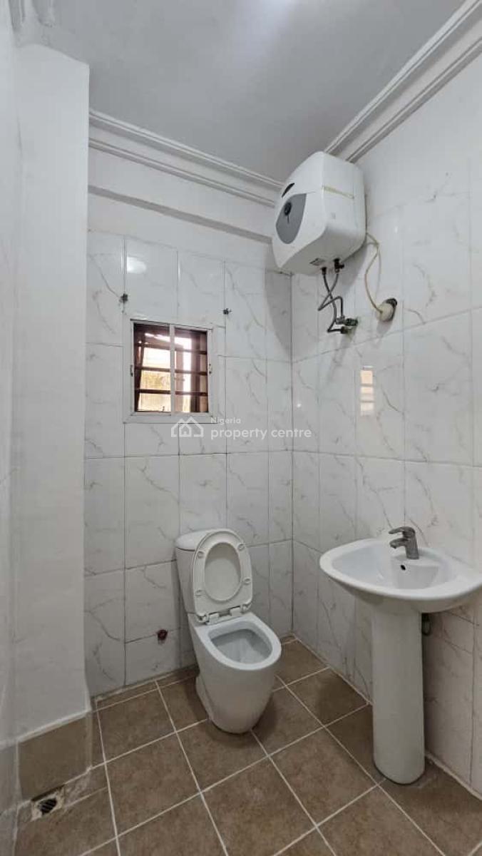 Conducive 3 Bedroom Apartment with a Bq, Lekki Phase 1, Lekki, Lagos, House for Rent