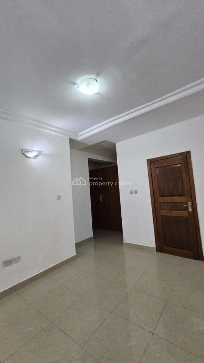 2 Bedroom Apartment with a Bq, Lekki Phase 1, Lekki, Lagos, Flat / Apartment for Rent