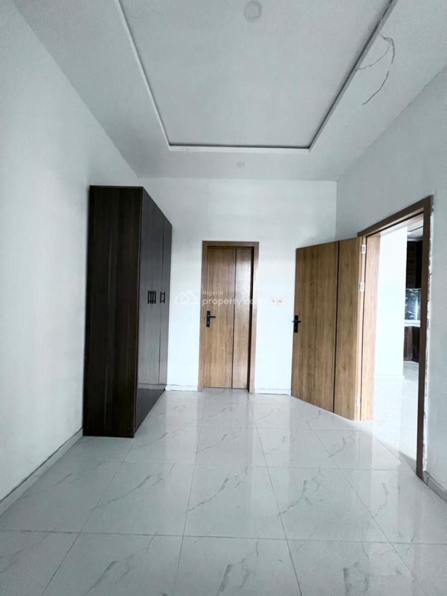 Newly Built Spacious 1bedroom Service Apartment, Orchid Road, Lekki, Lagos, Flat / Apartment for Sale