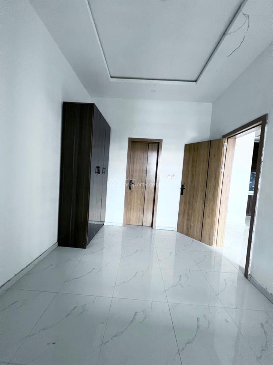 Newly Built Spacious 1bedroom Service Apartment, Orchid Road, Lekki, Lagos, Flat / Apartment for Sale