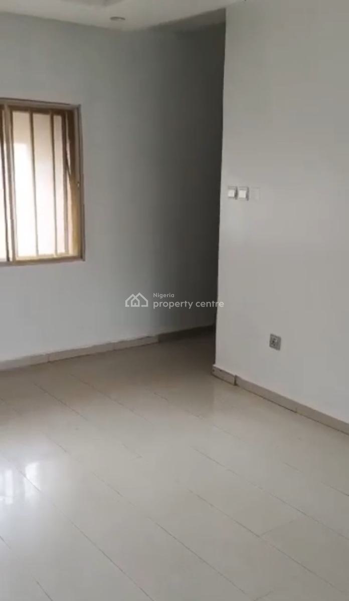 Clean 3 Bedroom Flat, Airbnb Can Fly, Secure Estate, Area 11(fully Tarred Rd), Garki, Abuja, Flat / Apartment for Rent