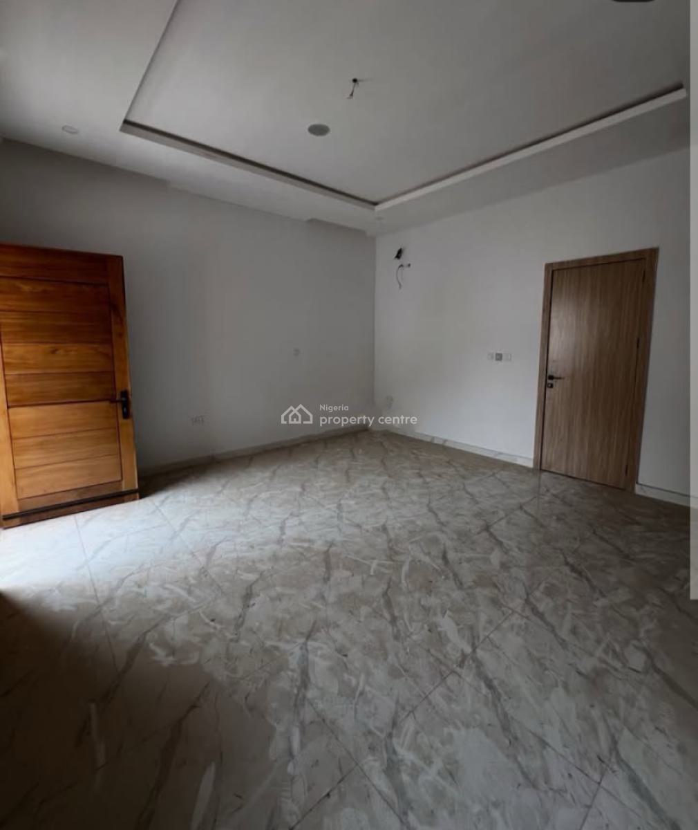 2 Bedroom Apartment in Prime Location, Agungi, Lekki, Lagos, Flat / Apartment for Rent