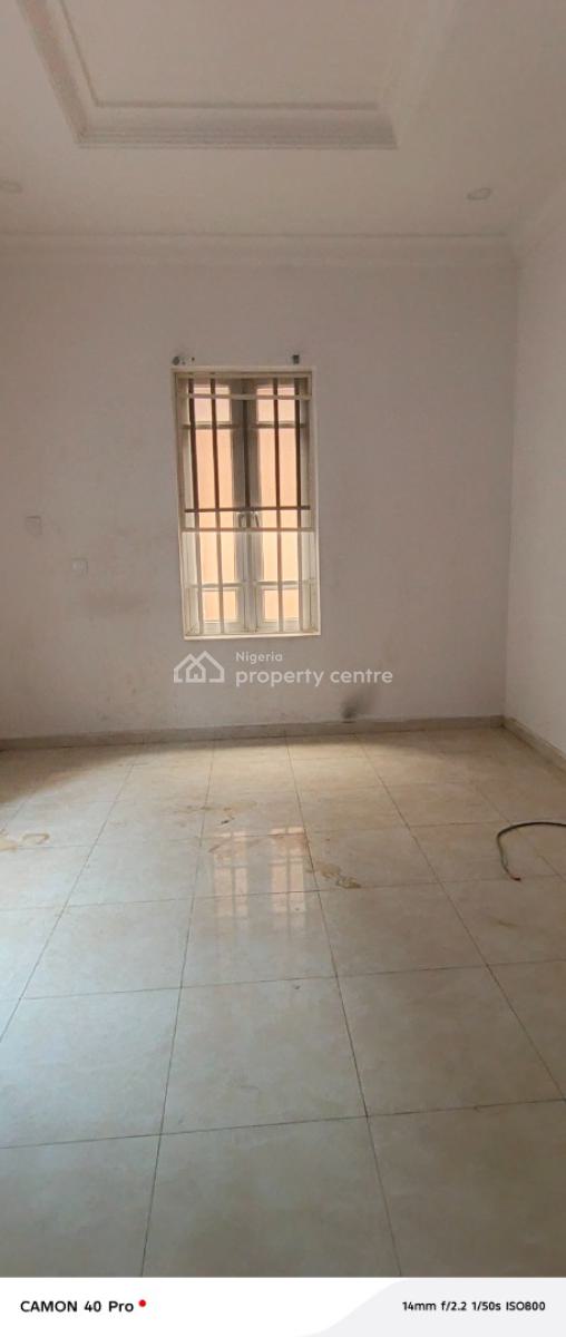 Fully Service Mini Flat in Lekki Phase 1, By Maruwa Bus Stop, Lekki Phase 1, Lekki, Lagos, Mini Flat (room and Parlour) for Rent
