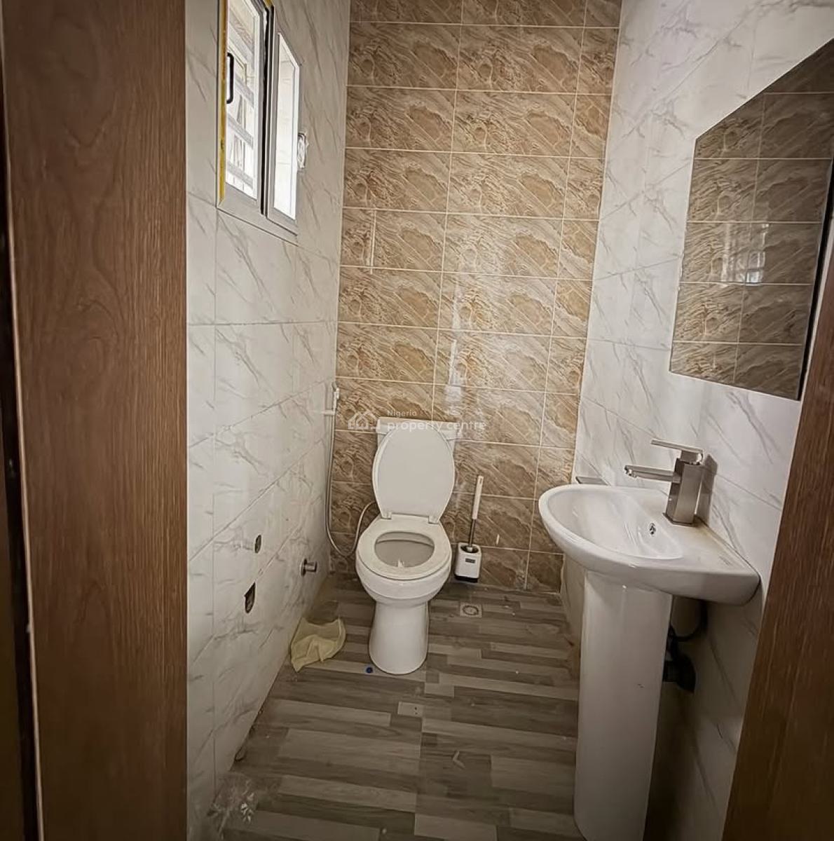 Exclusive New 3-bedroom Apartment +boys Quarters, Wuye, Abuja, Flat / Apartment for Sale