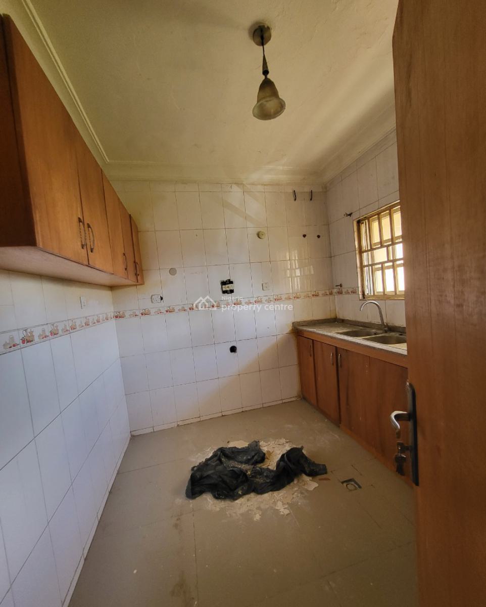 Luxurious Massive 2bedroom Flat, By Ncdc, Gaduwa, Abuja, Flat / Apartment for Rent