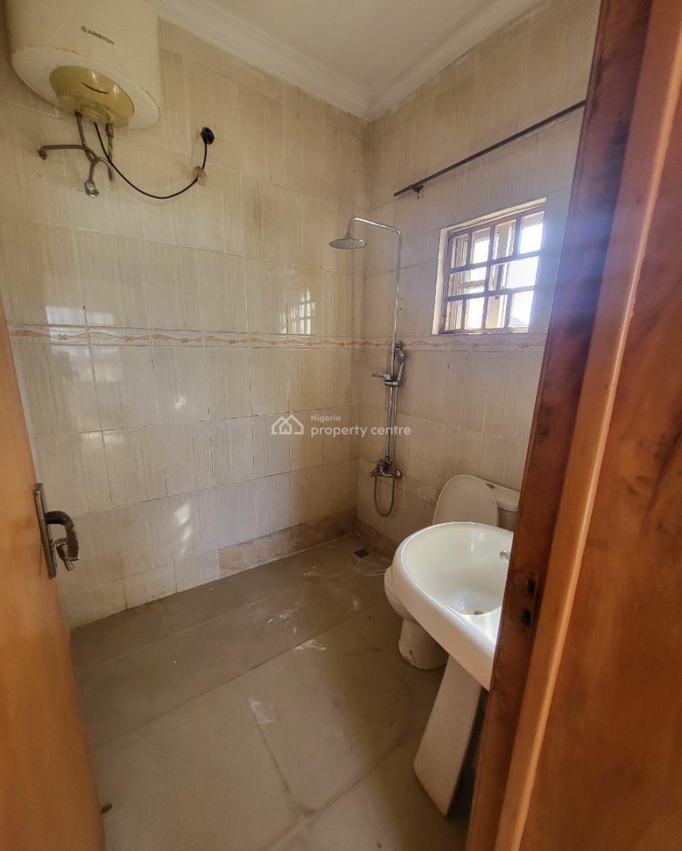 Luxurious Massive 2bedroom Flat, By Ncdc, Gaduwa, Abuja, Flat / Apartment for Rent