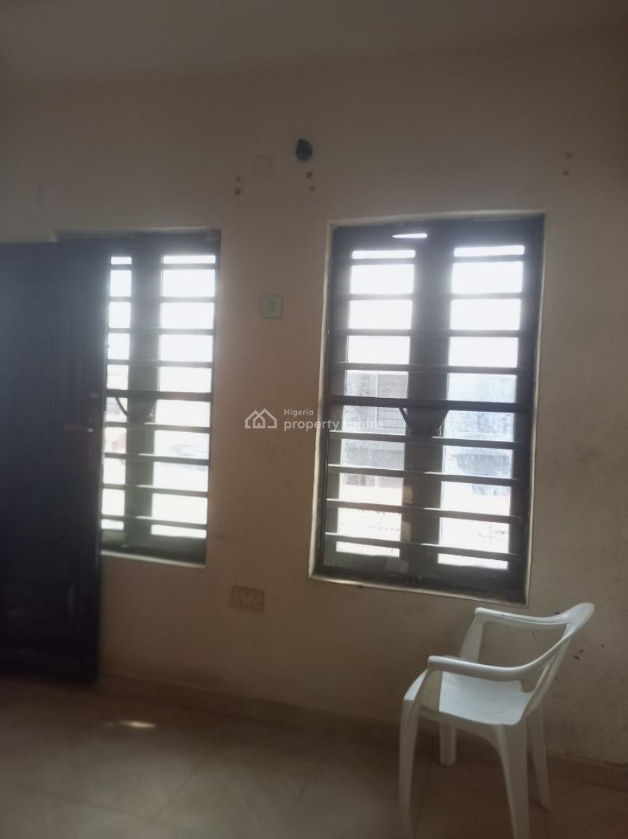 Clean Mini Flat Upstairs, Canoe Axis, Oke Afa, Isolo, Lagos, Mini Flat (room and Parlour) for Rent