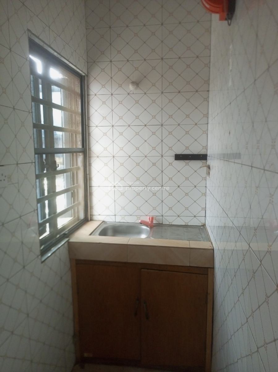 Clean Mini Flat Upstairs, Canoe Axis, Oke Afa, Isolo, Lagos, Mini Flat (room and Parlour) for Rent