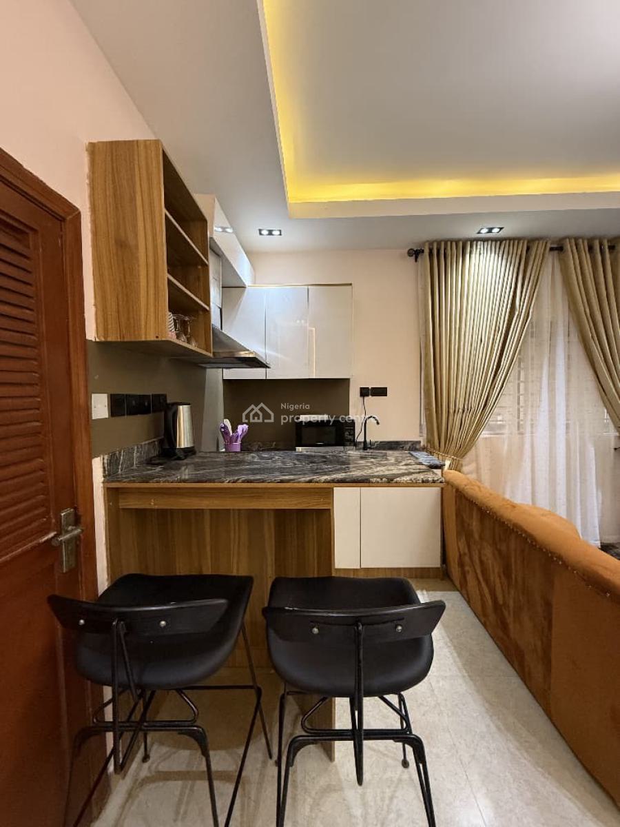 Luxury 1-bedroom Apartment, Off Admiralty, Lekki Phase 1, Lekki, Lagos, Flat / Apartment Short Let