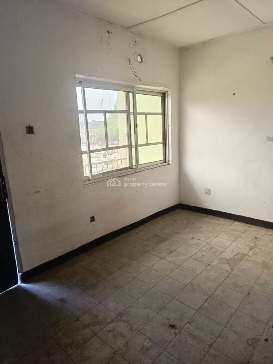 5 Bedrooms Semi Detached Duplex, Festac, Amuwo Odofin, Lagos, Detached Duplex for Rent