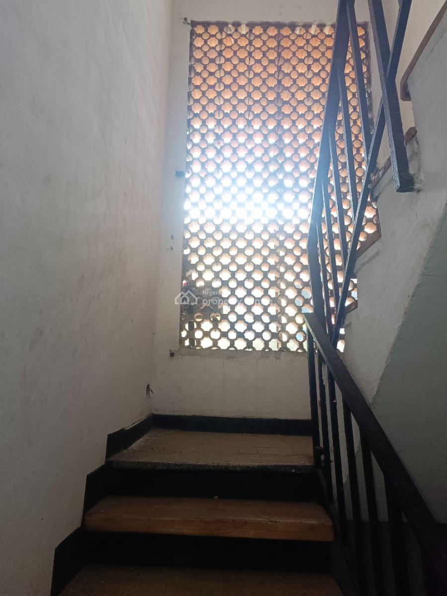 5 Bedrooms Semi Detached Duplex, Festac, Amuwo Odofin, Lagos, Detached Duplex for Rent